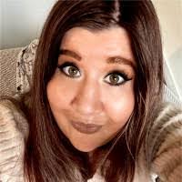 Amber Goddard's Instagram, Twitter & Facebook