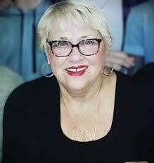 Janet Sessions's Instagram, Twitter & Facebook