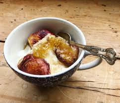 Greek Yoghurt With Caramelised Peach And Raw Honeycomb Honeycomb Recipe Food Recipes