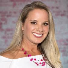 Shelley Marsh's Instagram, Twitter & Facebook