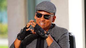 He is a founding member of german band söhne mannheims, and started two record labels, beats around the bush and naidoo records. Xavier Naidoo Rtl Hat Den Skandal Selbst Verschuldet Stern De