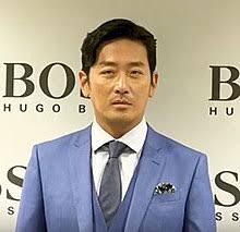 But his altruistic approach puts him at odds with the calculating hospital director park gun (lee kyoung young) and surgery chief han woo jin (ha seok jin). Ha Jung Woo Wikipedia