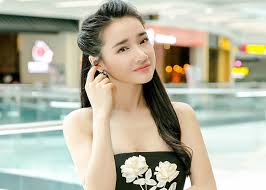 Nhã phương đóng vai 'thảm họa thời trang'; Tiá»ƒu Sá»­ Nha PhÆ°Æ¡ng Thong Tin Vá» Diá»…n Vien Nha PhÆ°Æ¡ng