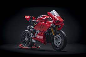 Now You Can Build Your Own Panigale V4 R Superbike In Legos If You Love Lego Bricks And Ducati Motorcycles Then We Ducati Panigale Motorcycle Model Ducati
