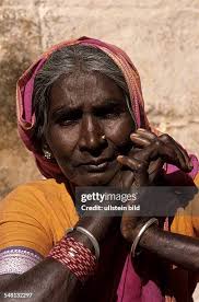 843 Armreif Stock Photos, High-Res Pictures, and Images