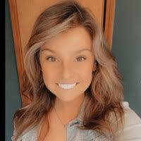 Jessica Pol's Instagram, Twitter & Facebook