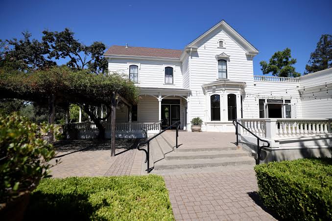 Sonoma residents, Planning Commission weigh in on development proposal for General's  Daughter