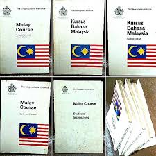 Training classes center for 18 different languages. The Linguaphone Institute Kursus Bahasa Malaysia Malay Language Course Textbooks On Carousell