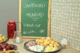 Cantinho Mineiro Para Festa De Casamento By Paloma Soaresㅤㅤㅤㅤㅤㅤㅤㅤ Dicas Para Casa Mesa Posta Festa De Aniversario Flamingo