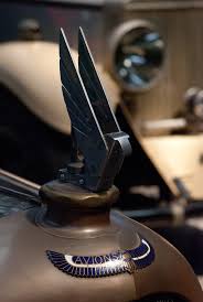 19 hood ornaments that turn luxury cars into masterpieces. What Car Has A Swan Hood Ornament Autoacservice