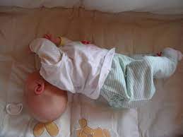Kopf Total Uberstreckt Beim Schlafen Marz 2012 Kinder Eltern Babycenter