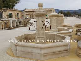 Fontaine Centrale En Pierre L Octogonale 300 Fonc O 300 Fontaine De Jardin Pierre Naturelle Luberon