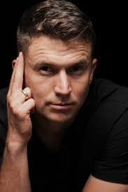 Mick Torres's Instagram, Twitter & Facebook