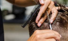 Continue through to the sides, slightly tilting the teeth of the comb out from the head as it travels toward the block layering. Atlanta Men S Haircuts In Buckhead Barron S London Salon