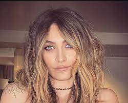 The only daughter of michael jackson and debbie rowe, paris was born in beverly hills, california, on april 3, 1998. Paris Jackson Instagram Live Stream 17 February 2020 Ig Live S Tv