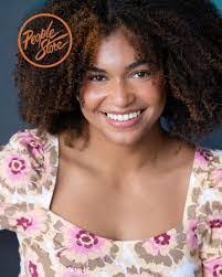 Helen Medlin's Instagram, Twitter & Facebook