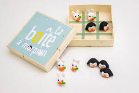 La Boite A Morpion Mademoisellem Jeux De Societe Faits Maison Idee Cadeau Fait Main Jeux Diy