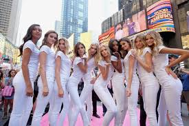 The following is a list of current and former victoria's secret fashion models. Victoria Secret Diat Allgemeine Tipps Und Information Uber Bekannte Models