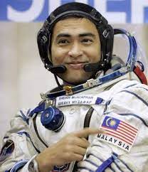 Sheikh muszaphar shukor al masrie bin sheikh mustapha (born 27 july 1972) is a malaysian orthopaedic surgeon and the first malaysian astronaut. Sheikh Muszaphar Shukor Science Faith