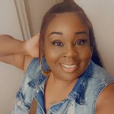 Chantel Roberson's Instagram, Twitter & Facebook