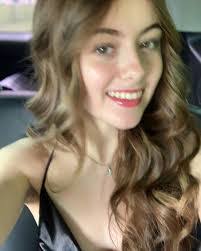 Danielle Morrell's Instagram, Twitter & Facebook