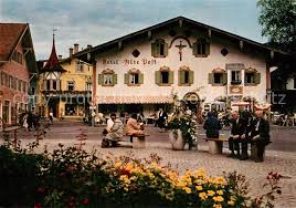 Tripadvisor bietet ihnen preise, die ihr herz höher schlagen lassen. Ak Ansichtskarte Oberammergau Dorfplatz Hotel Alte Post Oberammergau Nr Kp77206 Oldthing Ansichtskarten Bayern