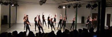 A dar baile aos adversários desde 2002. Mensagem Do Dia Mundial Da Danca 29 De Abril Escola Superior De Danca