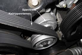 Ein austausch etwa alle 120.000 bis 180.000 kilometer ist die regel. Am Auto Die Spannrolle Vom Keilrippenriemen Wechseln Lust Sparen De
