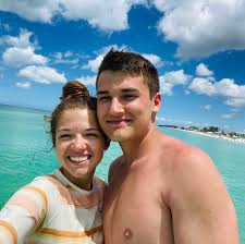 Ｇｗｙｎｅｔｈ Ｂａｕｅｒ(@gwynrbauer) • Instagram写真と動画