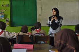 Sedikit perkongsian untuk anda, cara apply permohonan umumnya, guru ganti ialah individu yang tiada latihan asas perguruan yang ditempatkan di suatu sekolah bagi mengisi kekosongan sementara. Saya Akan Tetap Menjadi Guru Program Rise Di Indonesia