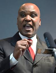 Lawyer demands changes at restaurant amid discrimination charges