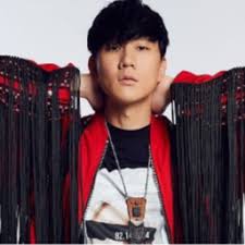 Penyajak ingin mencari kedamaian di negaranya yg makmur dan merdeka. Kucari Damai Di Sini Flashcards Quizlet