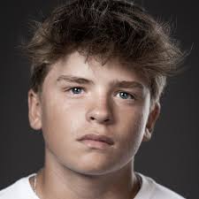 Watch Good Girls · Season 1 Episode 5 · Taking Care of Business Full  Episode Online