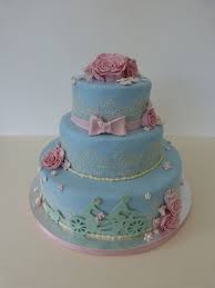 wedding cake blue hochzeitstorte blau fahrrad rosen rosa spitze lace hochzeitstorte konz niedermennig cake cube hochzeitstorte hochzeit kuchen