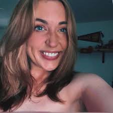 Amber Crisman (@ambermurphy032)