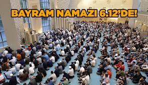 İşgal altındaki doğu kudüs'te bulunan mescid'i aksa'da bir araya gelen müslümanlar, ramazan bayramı namazını kıldı. Bayram Namazi 6 12 De