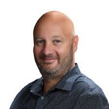 Ben Buck's Instagram, Twitter & Facebook