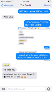 Dono de sorrisos fáceis e temperamento manso, consegue encontrar algo bom mesmo em meio ao mais complexo caos. Imagine Straykids Just Some Funny Sarcastic Texts With Hyunjin I M
