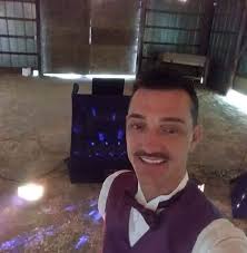 Hi I am an Event planner and design and I have a bride who's dj cancelled  just now looking for local djs ! Would love to support our local small  business ❤️