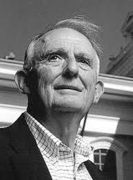 Crystal Helmreich's Instagram, Twitter & Facebook