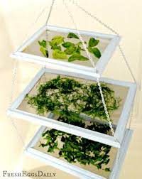 14 Ways To Repurpose Picture Frames Diy Herb Drying Racks Drying Herbs Repurpose Picture Frames Diy