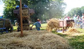 Petites annonces gratuites ancienne balance a plateaux marbre et bois 1900 coiffeuse ancienne avec un plateau en marbre balance ancienne ancienne balance ro. Saint Ours Info Fete De La Batteuse 2018 L Hebdo Des Savoie