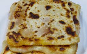 Algerian cuisine differs slightly from region to region. Algerian Food 14 Traditional And Popular Dishes To Try Nomad Paradise