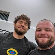 First night of the @the_agf travels in Vegas was awesome! Great passing  techniques, tough rounds and FIRE playlist here at @orientjiujitsu academy!  • Thanks so much to @pat_diego for inviting me to