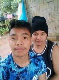 In a relationship with 7 person Sakto na siguro ning pito oy ma gabaan nya  ta.