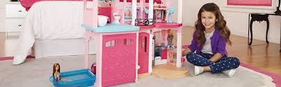 Qué pasó en la casa de barbie? Amazon Com Barbie Casa De Los Suenos Barbie Branded Empaque Exterior Estandar Empaque Rosado Toys Games