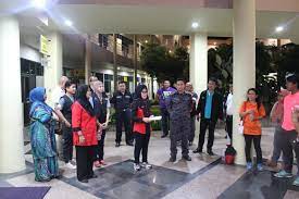 Bahagian bintulu pernah diguna selama satu sesi pengajian iaitu sesi 2003/2004 dan pemilihan pelajar dibuat secara sukarela kerana mempertimbang kos pembelajaran tambahan yang perlu ditanggung oleh pelajar sendiri. Portal Rasmi Pentadbiran Bahagian Bintulu