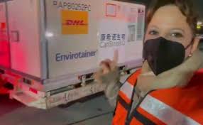 La vacuna es desarrollada por cansino biologics y el instituto de biotecnología de beijing y utiliza la misma. Llegan A Mexico 2 Millones De Vacunas Contra Covid 19 De Cansino
