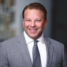 Leigh Berg's Instagram, Twitter & Facebook