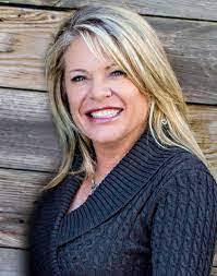 Tami Grubb's Instagram, Twitter & Facebook